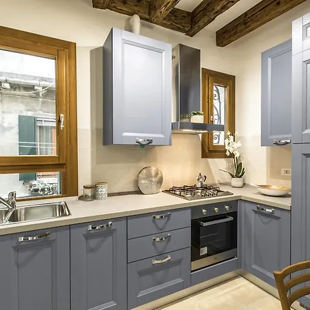 Ca Rezzonico R&r Apartment Venice