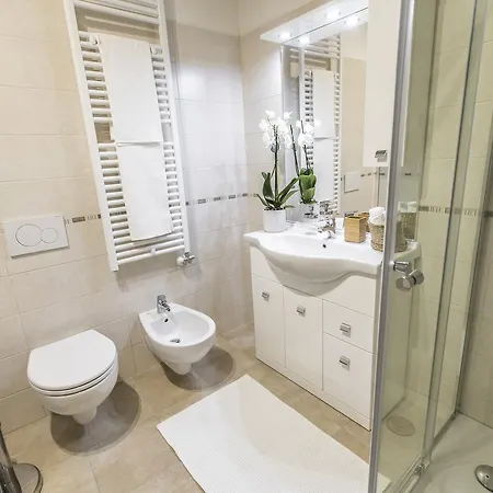 Apartment Ca Rezzonico R&r