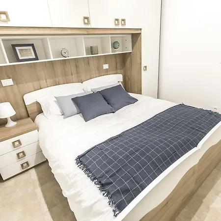 Apartment Ca Rezzonico R&r
