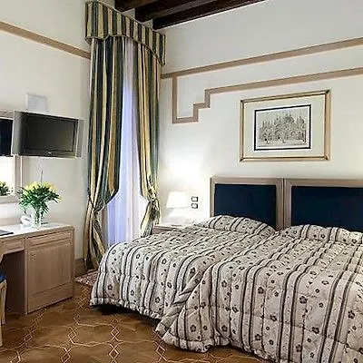 フォスカリ パレス 4*