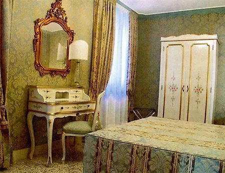 Hotell Ca' Dogaressa 3*