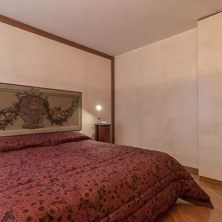 Apartment La Fenice Double Canal View Venice