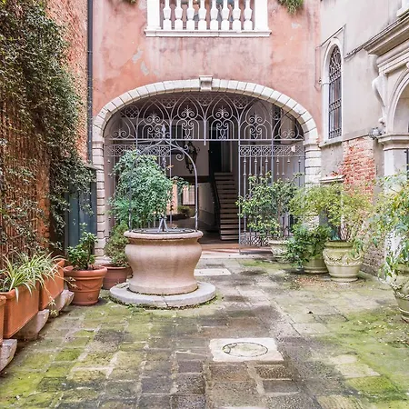 Apartment La Fenice Double Canal View Venice