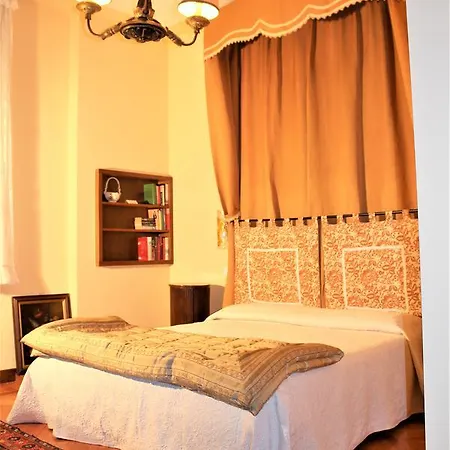 Bed & Breakfast Residenza Ca' Corner 2*