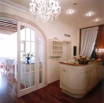 Ovidius Hotell 3*
