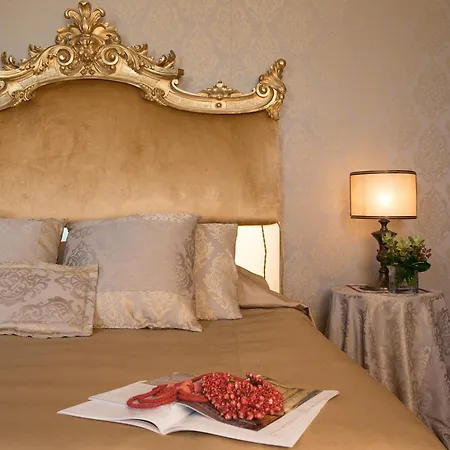 Metropole Hotel