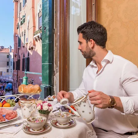 Nocleg ze śniadaniem Residenza Veneziana 2*