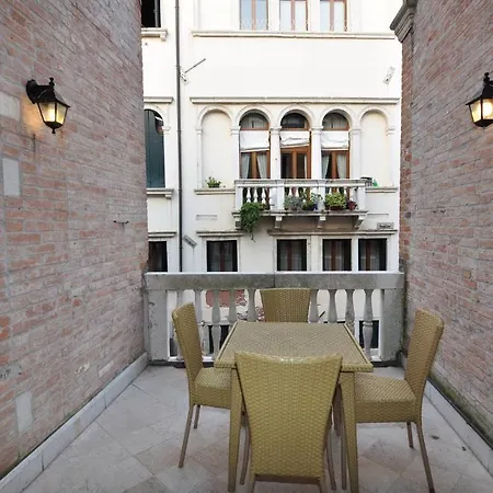 Casa Dei Pittori Апартаменты Венеция