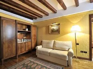Torre Apartment *