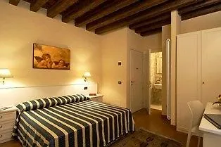 Guest house Venice Resorts Guest House *
