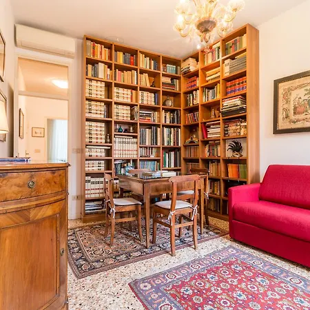 Ca' Barbo Romantic Apartment
