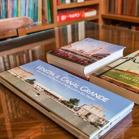 Ca' Barbo Romantic Apartment