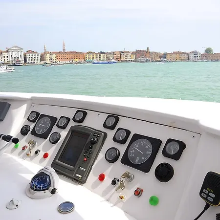 Yacht Fortebraccio