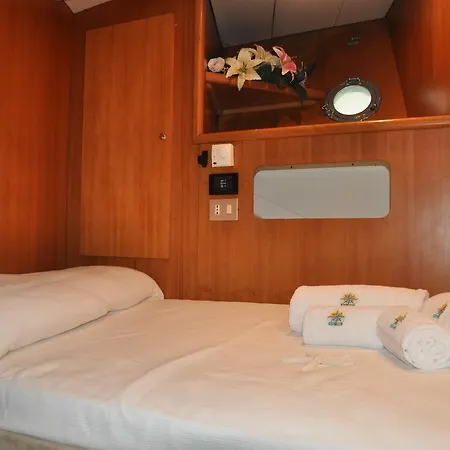 Botel Yacht Fortebraccio