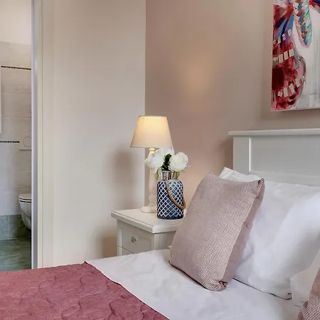Apartment Accademia Opera Deluxe By Wonderful Italy