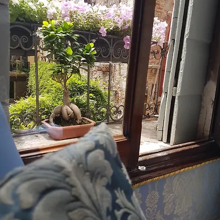 Luxury - Friendly Guest house 2*