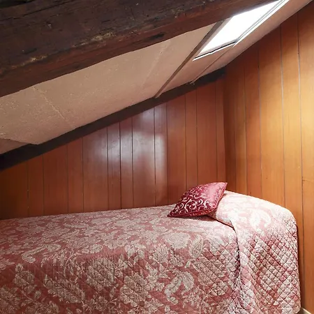 Ca' Badoer Attic Apartment