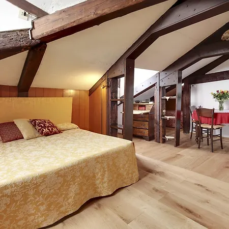 Ca' Badoer Attic Apartment