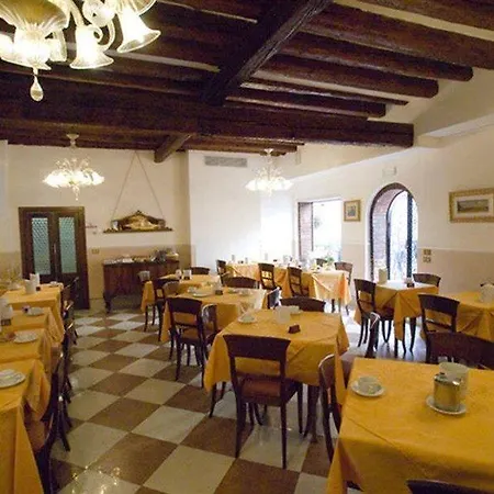 Hotel Tivoli Benátky