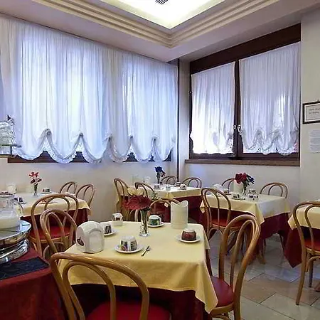 Belle Arti Venice