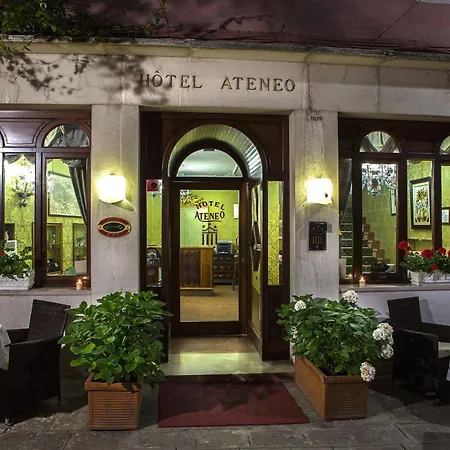 Hotel Ateneo 3*