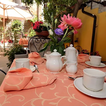 Bed & Breakfast La Corte 3*