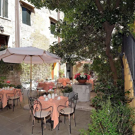 La Corte Bed & Breakfast