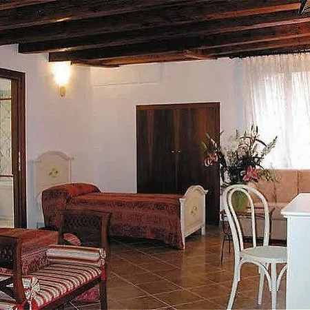 Ca' Dei Leoni 3* Venezia