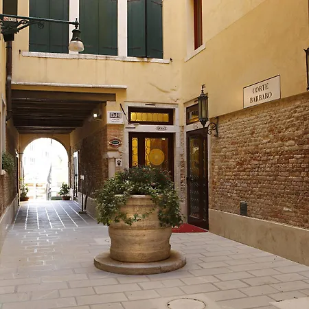 Ca' D'oro - Wenice Deep Culture 3* Venice