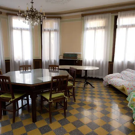 Hostel Domus Civica Venice