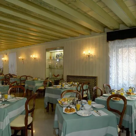 Hotel Basilea 3*