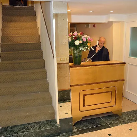 Frühstückspension Residenza Goldoni 3*