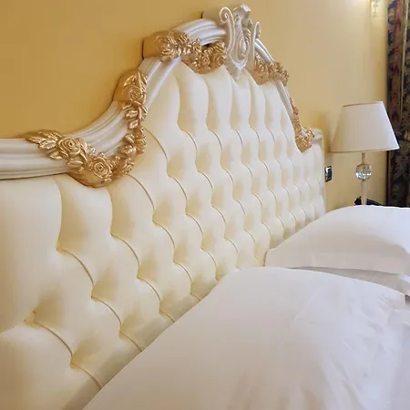 Ca' Bragadin E Carabba Guest house