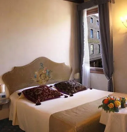 Ai Due Fanali Adults Only Hotel