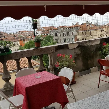 Domus Civica
