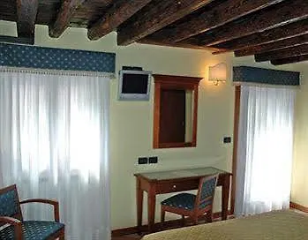 Alloggi Marinella Zajazd 3*