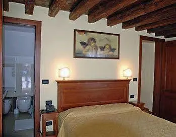 Alloggi Marinella Zajazd 3*