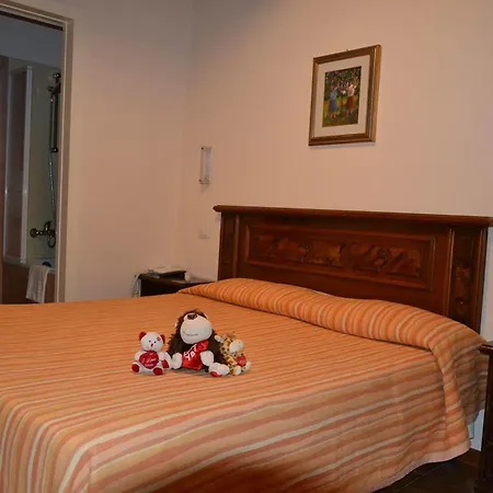 Canada Hotel