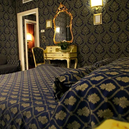 Ca' Morosini 1 & 2 2* Venice