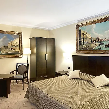 312 Piazza San Marco Guest house 3*
