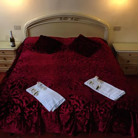 Hotel Casa Linger *