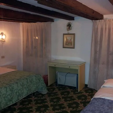 Hotel Casa Linger Venice