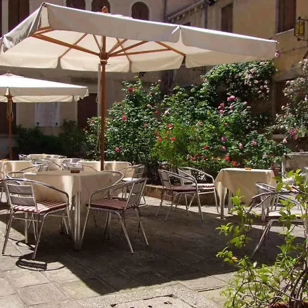 Domus Ciliota 3*