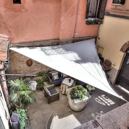 Ca' Della Corte Bed & Breakfast