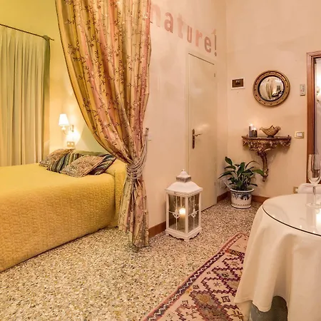 Ca' Della Corte Bed & Breakfast 2*