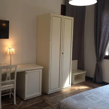 Guest House Loredana Locanda *