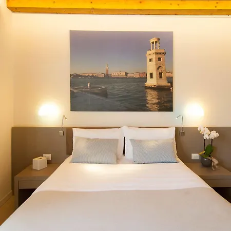 Leone Hotel 3*