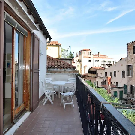 Specchieri Apartment Venice
