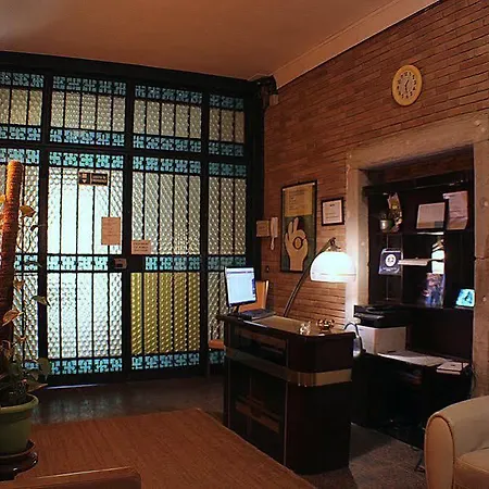 Art Dreams Bed & Breakfast 3*