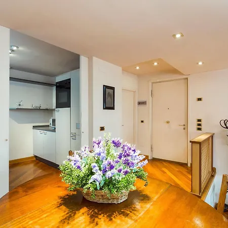 Apartment Palazzo San Marco: Historic With Lift *
